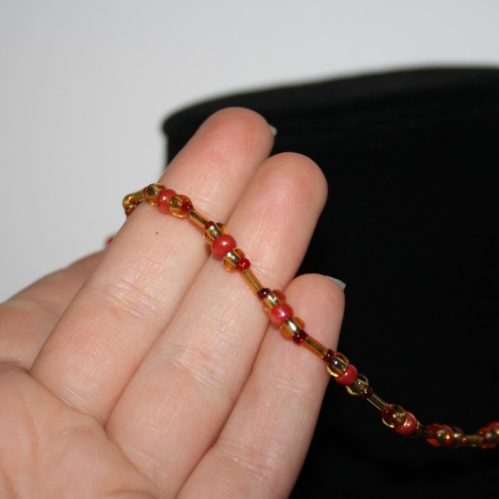 💖🌟🍓 Beautiful Gold, Pink & Red Beaded Necklace (19")